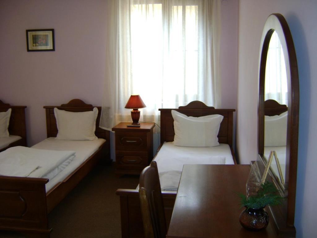 Guest House Todorini Kashti Koprivştitsa Oda fotoğraf